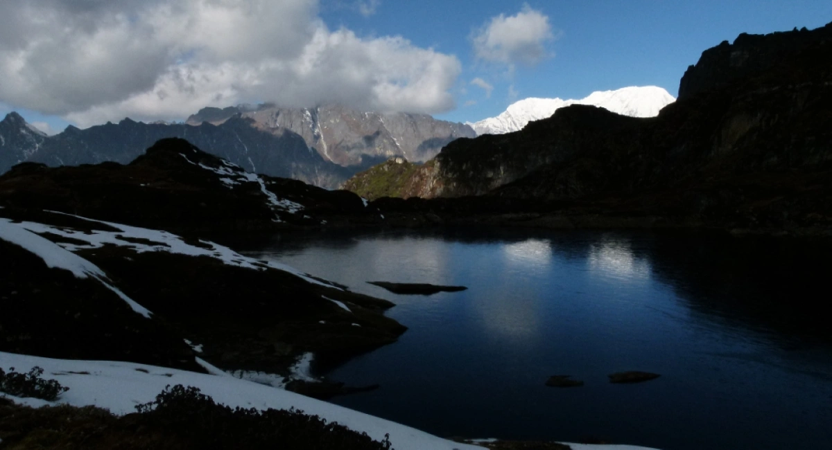 Makalu Base Camp Trekking - 25 Days