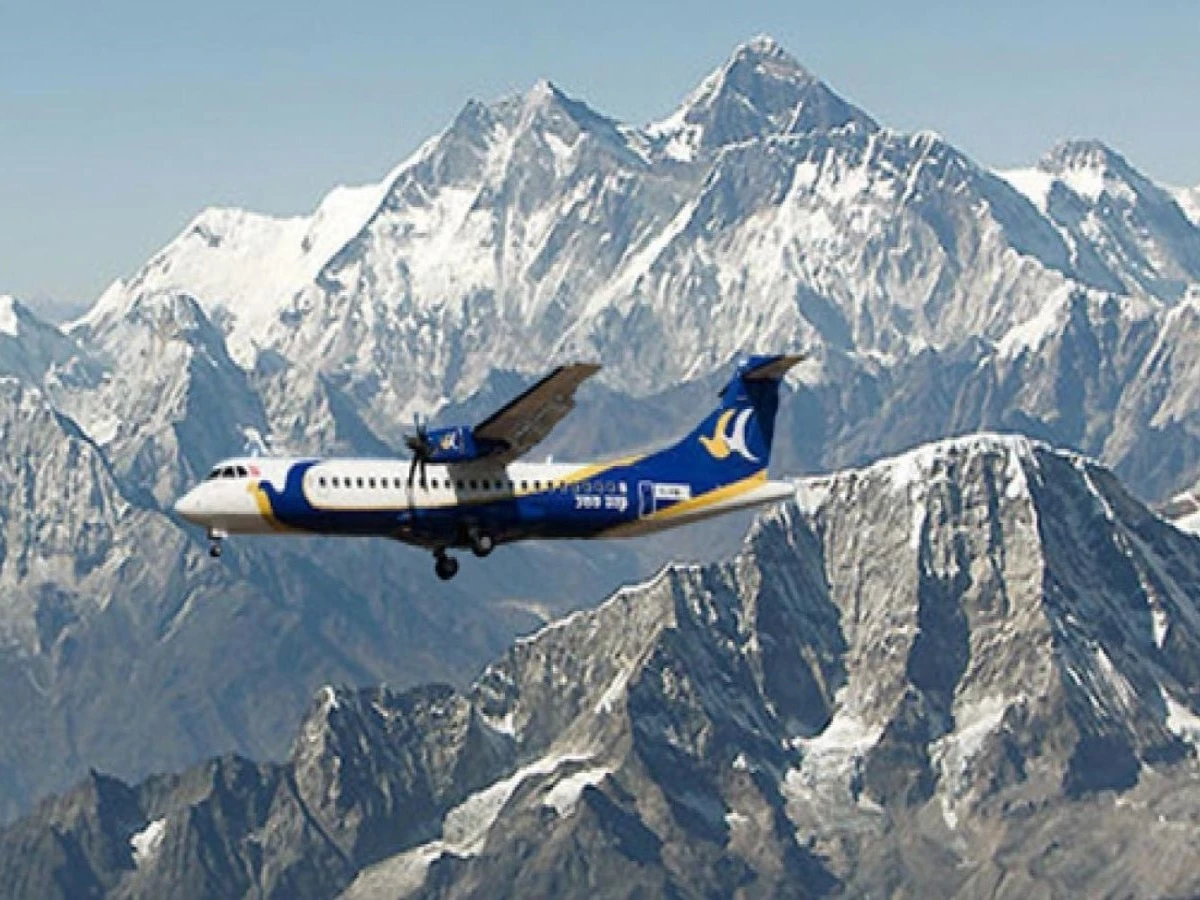 Everest Mountain Flight
