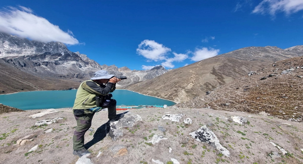 Gokyo Cholapass with EBC Trek