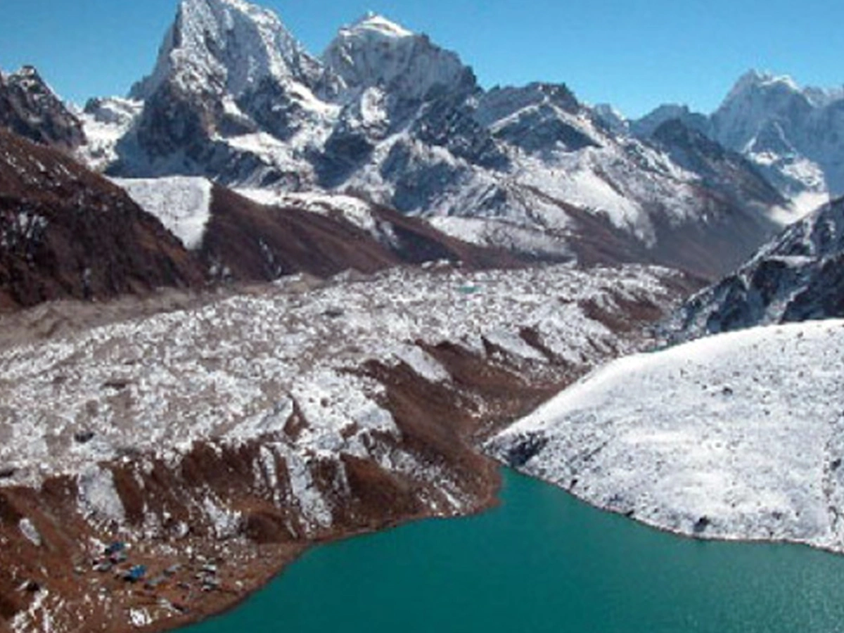 Renjola Pass Gokyo Trek - 14 Days