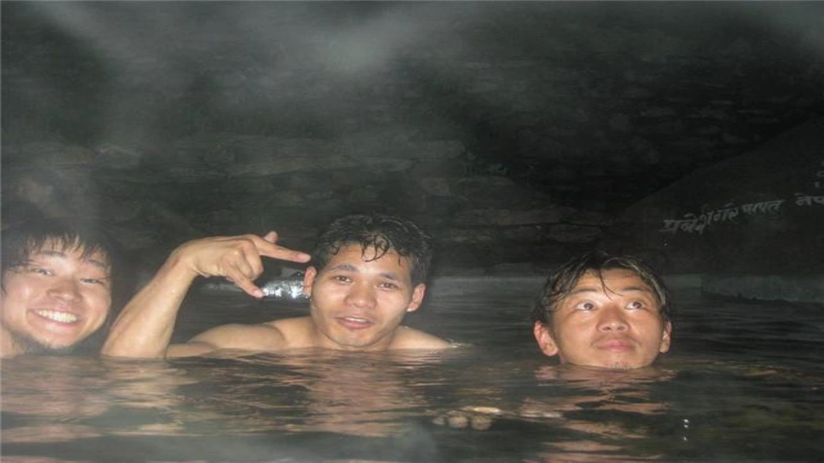 bamboo-natural-hot-spring-jhinu-danda