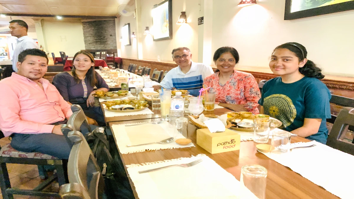 farewell-dinner-after-ebc-trek