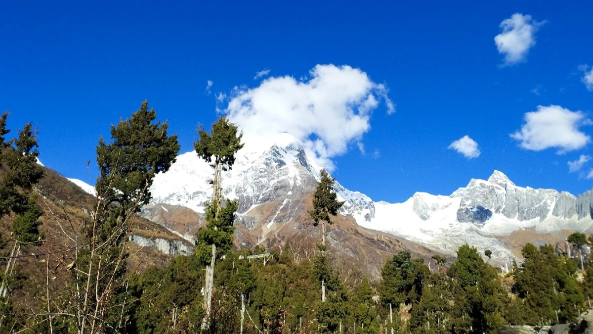 manaslu-view-sama-gaun-to-samdo