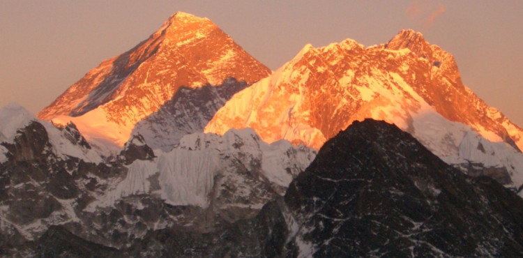 Everest & Rolwaling Trekking